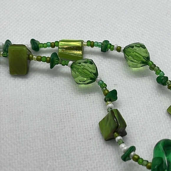 Glass Owl Necklace and Matching Earrings Green Blue and White - Picture 7 of 9